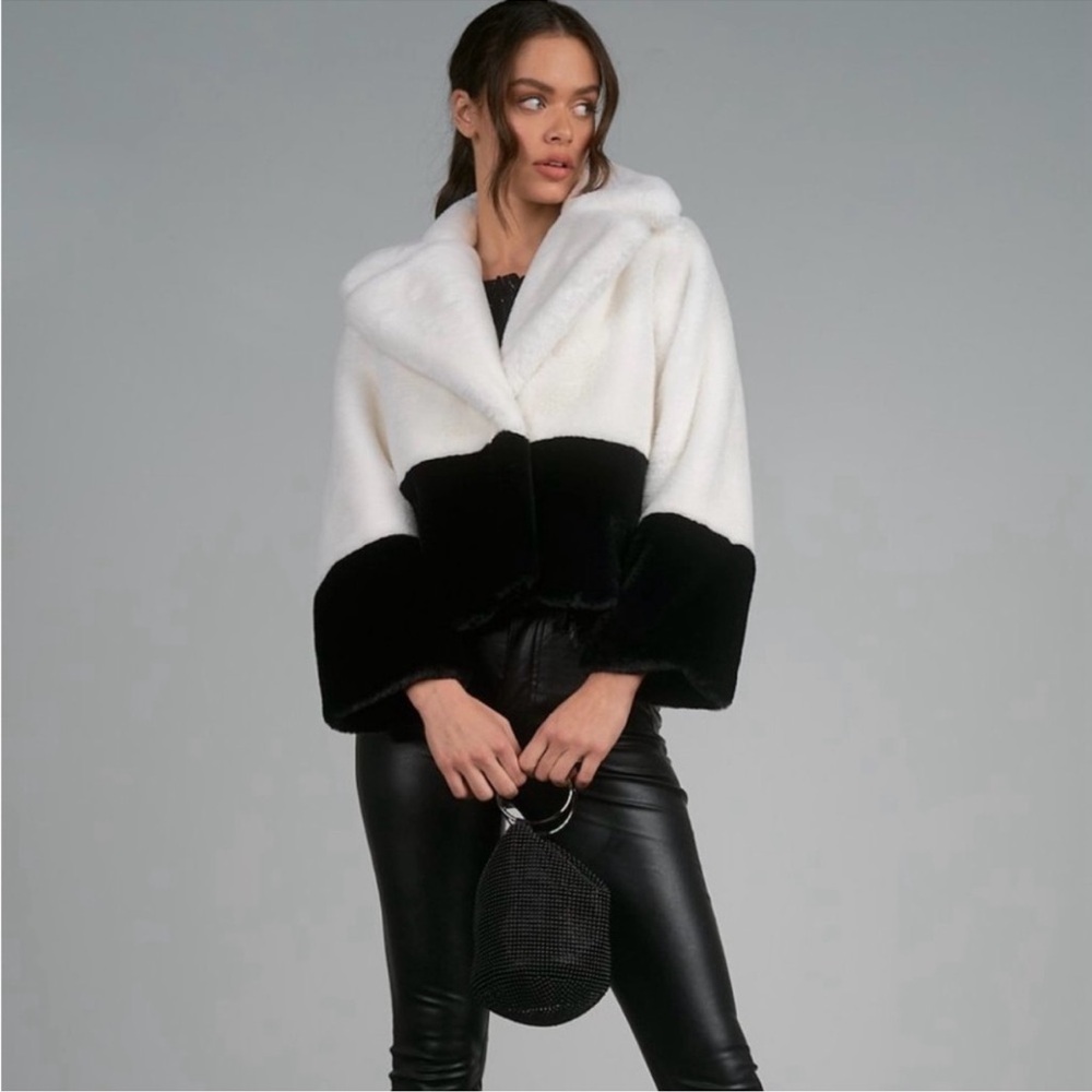 Color Block Softie Teddy Coat, Luxury Coat, Size M/L, NWT